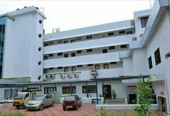 Queens Tourist Home allows 18 year olds to book a room