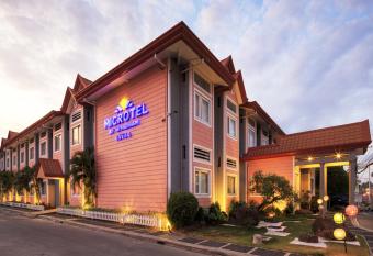 Microtel by Wyndham Davao allows 18 year olds to book a room