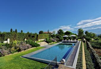 Spacious holiday home in Varignana with sauna has Balcony rooms