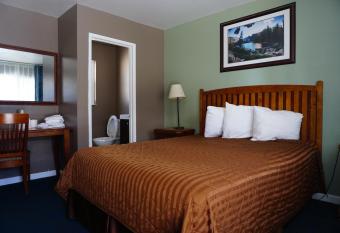 A&A Lake Tahoe Inn allows 18 year olds to book a room