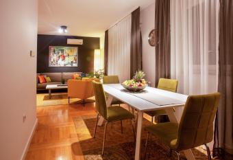 Apartment Sladic allows 18 year olds to book a room