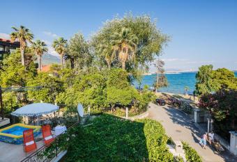 Pelivan Apartments has Balcony rooms