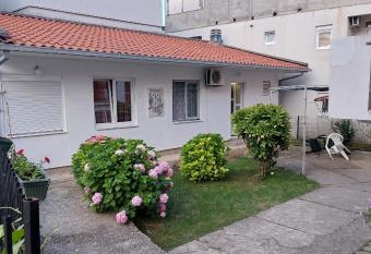 Apartment Aleksandra has Balcony rooms