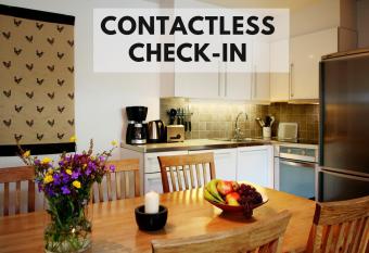 Geilolia Ferieleiligheter has Balcony rooms