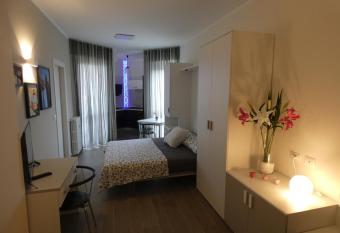 Metro Apartment has Balcony rooms