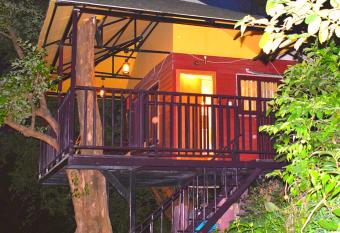 Brahmaputra Jungle Resort has Balcony rooms