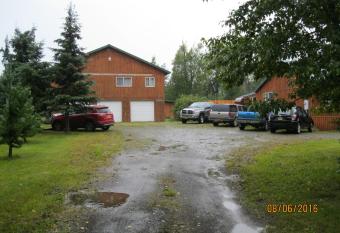 Whispering Winds Retreat B&B allows 18 year olds to book a room