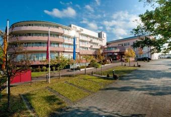 Best Western loftstyle Hotel Schwieberdingen allows 18 year olds to book a room