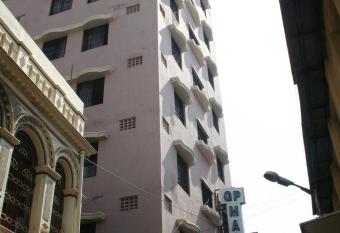 GP Mansion allows 18 year olds to book a room