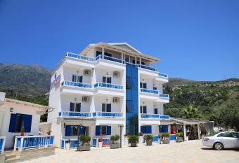 Sofo Hotel Dhermi has Balcony rooms