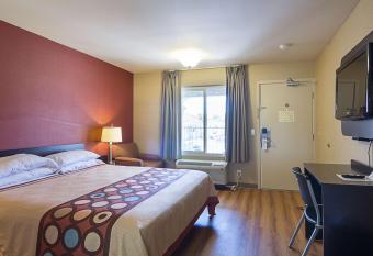 Motel 6 La Mesa. Ca allows 18 year olds to book a room