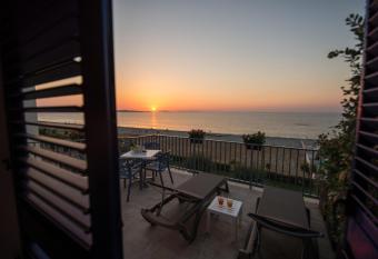 Karma Resort has Balcony rooms