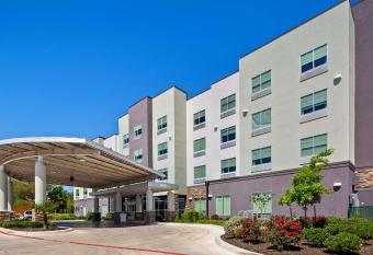 Best Western Plus Roland Inn & Suites allows 18 year olds to book a room