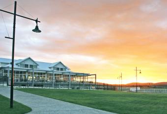 York Cove Holiday Hotel has Balcony rooms