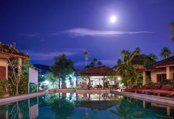 Beck s Resort has Balcony rooms