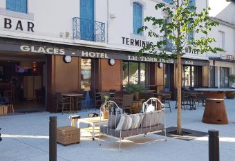 H  tel Terminus has Balcony rooms