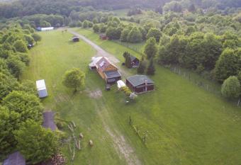 B  rzs  nyi Szabadid  k  zpont has Balcony rooms