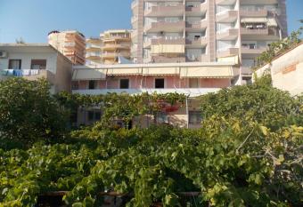 Detjon Beach Apartments has Balcony rooms