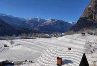 Apartmaji Mojca has Balcony rooms