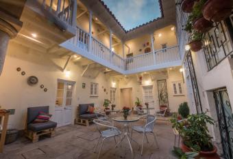 Casa Cavassa Centro Hist  rico Cusco allows 18 year olds to book a room