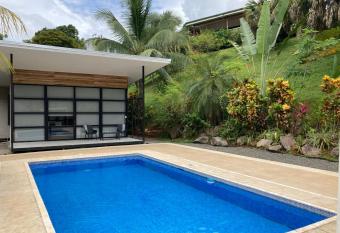 Rancho Capulin B&B has Balcony rooms