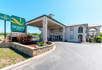 Quality Inn has Smoking/Balcony rooms