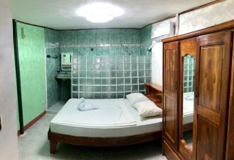 Aparthotel Gonzalez has Balcony rooms