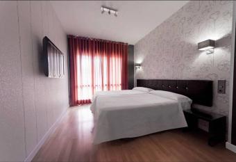 Hospedium Hostal Un Punto Chic has Balcony rooms