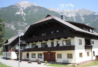 Pension Marienhof has Balcony rooms