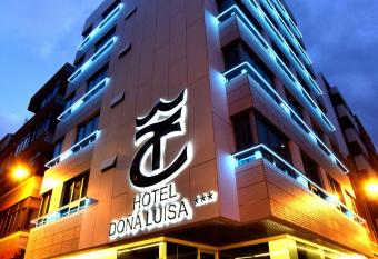 TC Hotel Do  a Luisa has Balcony rooms