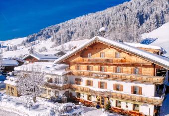 Landgasthof Dorferwirt has Balcony rooms