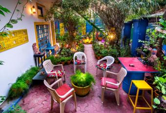 The Coral House Homestay by the Taj has Balcony rooms