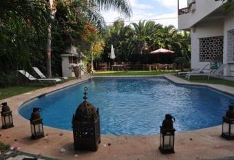 Riad Alhambra has Balcony rooms