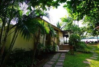 Baan Khaolak Beach Resort has Balcony rooms