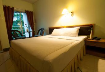 Boonthavon has Balcony rooms