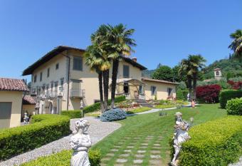 Galleria Imperiale Suites allows 18 year olds to book a room