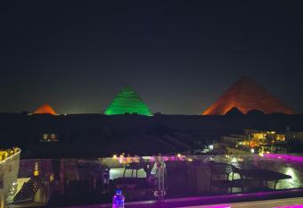 Giza Pyramids Inn has Balcony rooms