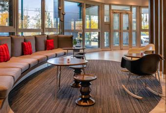 ibis Mendoza allows 18 year olds to book a room