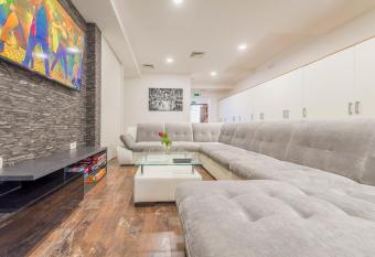 Hostel Book n Hook allows 18 year olds to book a room