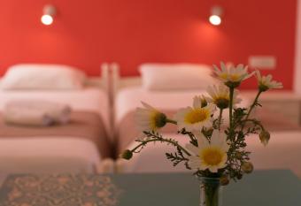 Niki Rooms allows 18 year olds to book a room