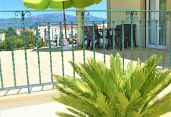 Casa L  mia has Balcony rooms