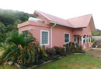 BenCastle Villa has Balcony rooms