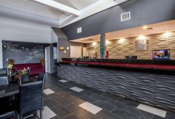 Quality Inn Duncan Spartanburg West has Smoking rooms