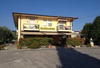 Al Pontesel has Balcony rooms