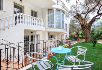 The Olive Garden has Balcony rooms