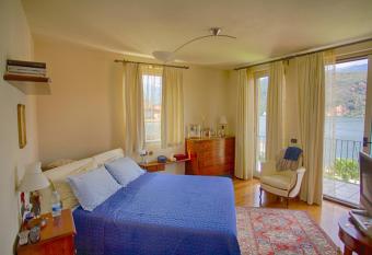 B&B Dolce vista al lago Lugano has Balcony rooms