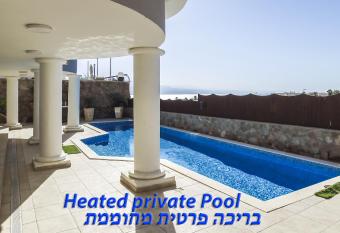 Luxury Suite by the pool has Balcony rooms