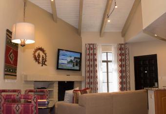 Scottsdale Camelback Resort has rooms with a private hot tub