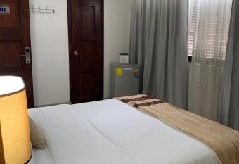 Hotel Patrimonial by Greenfield allows 18 year olds to book a room