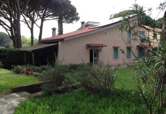 Villa in Punta Ala has Balcony rooms